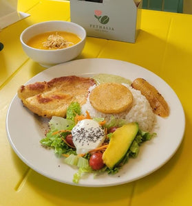 Almuerzo Pethalia